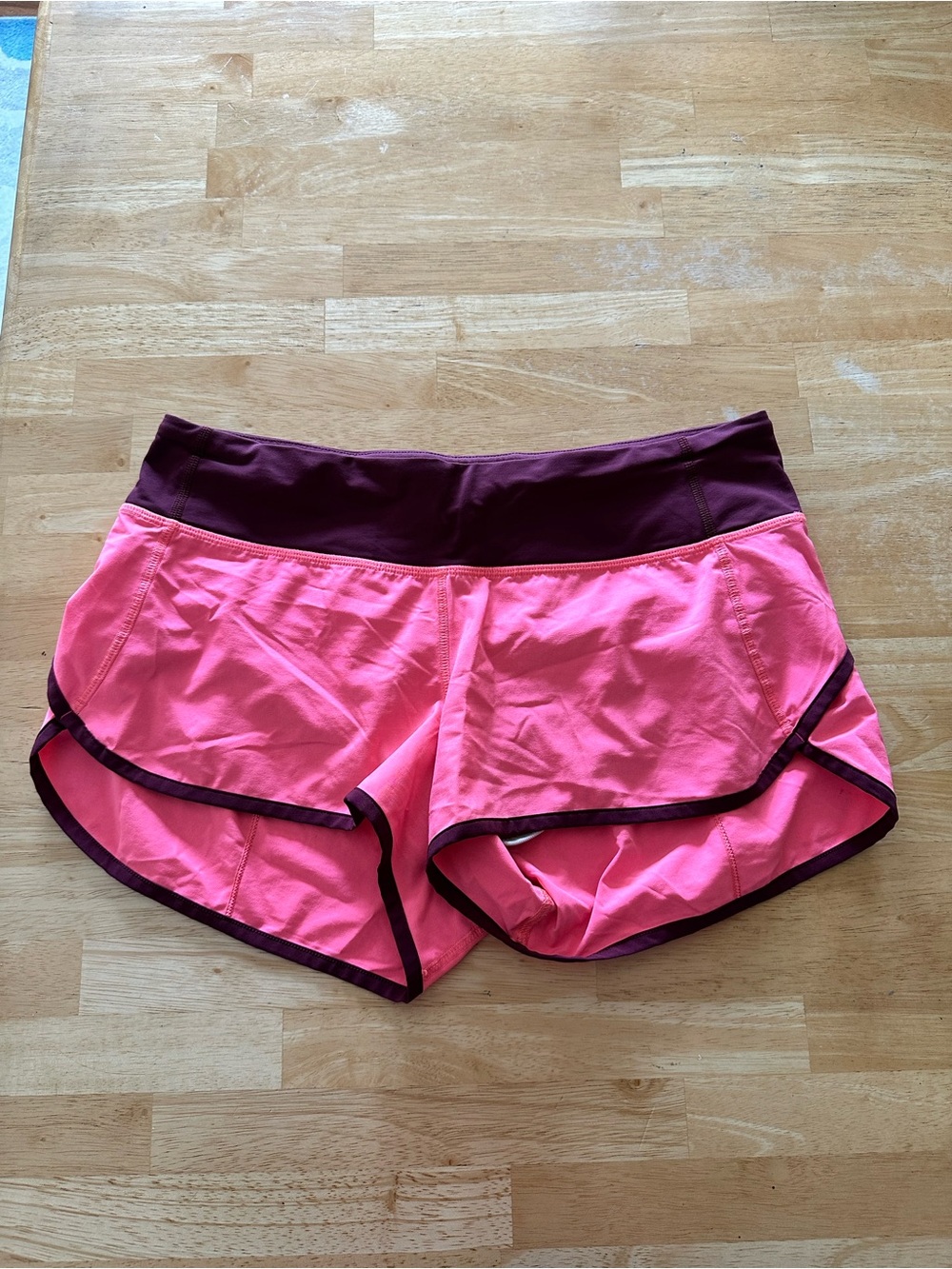 Lululemon shorts size 6